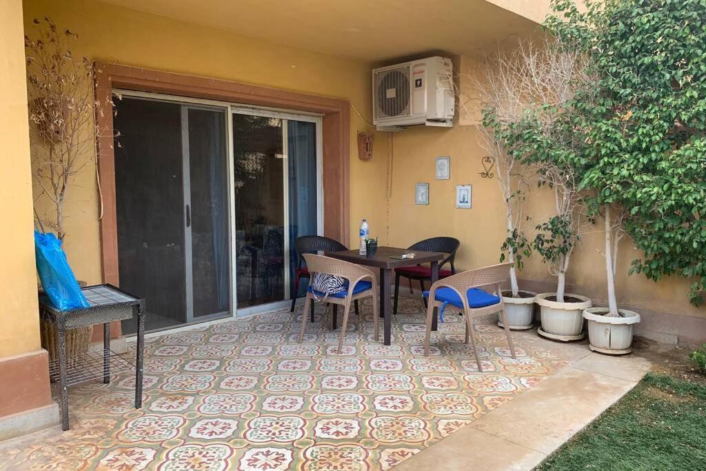La Vista Topaz Sokhna - Garden Chalet with Jacuzzi & private entrance, on the Pool & near the beach photo 4
