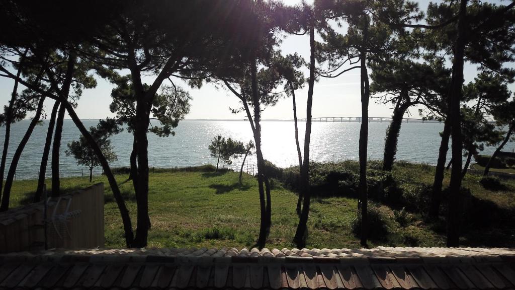 Villa Ile de Re avec acces mer du jardin photo 3