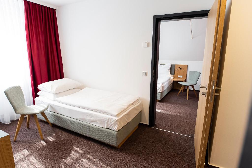 Hotel Kloster Eberbach photo 2