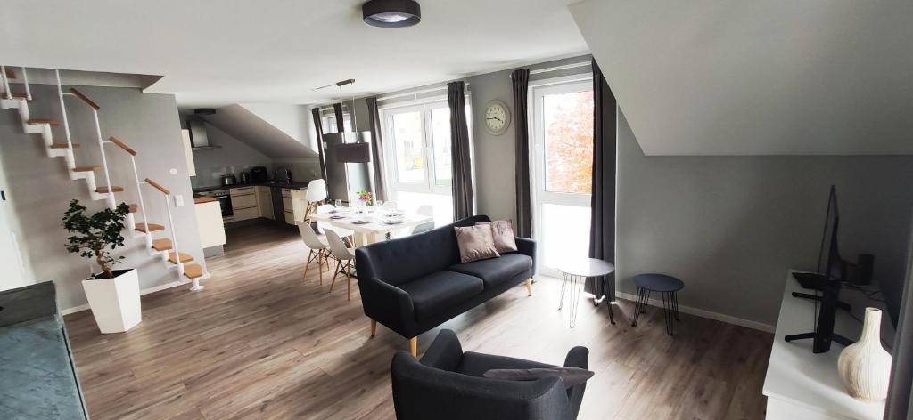 moderne Neubau-Wohnung mit Kamin und 35qm Dachterrasse photo 4