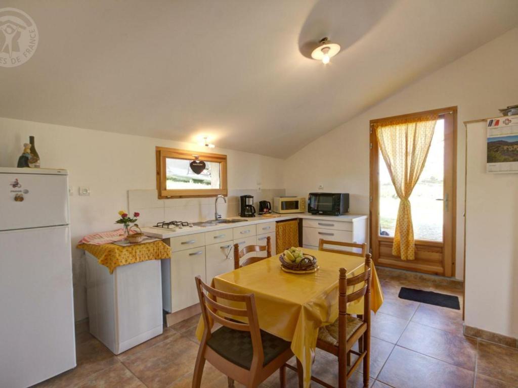 Studio Saint-Marcel-de-Félines, 1 pièce, 2 personnes - FR-1-496-173 photo 1