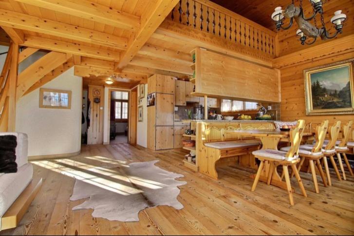 Chalet Soldanella - Tap to explore photos