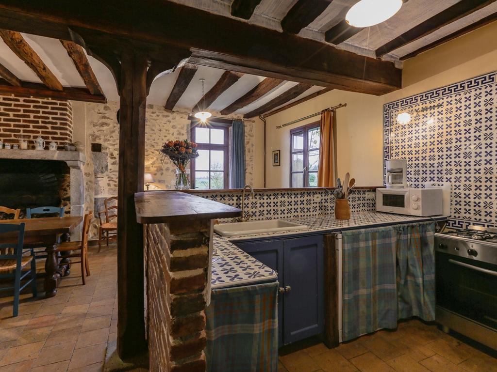 Gîte Crucheray, 4 pièces, 8 personnes - FR-1-491-77 photo 4