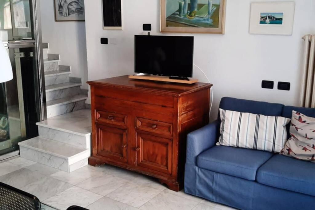 Prestigioso terratetto a 100 mt dal mare photo 2