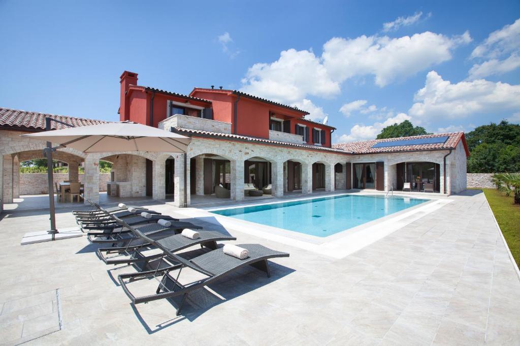 Villa Monaco photo 1