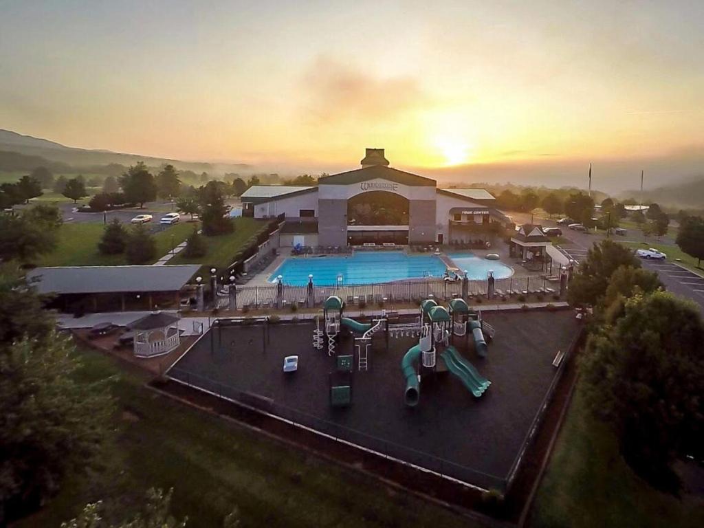 The Summit at Massanutten Resort by Tripforth image