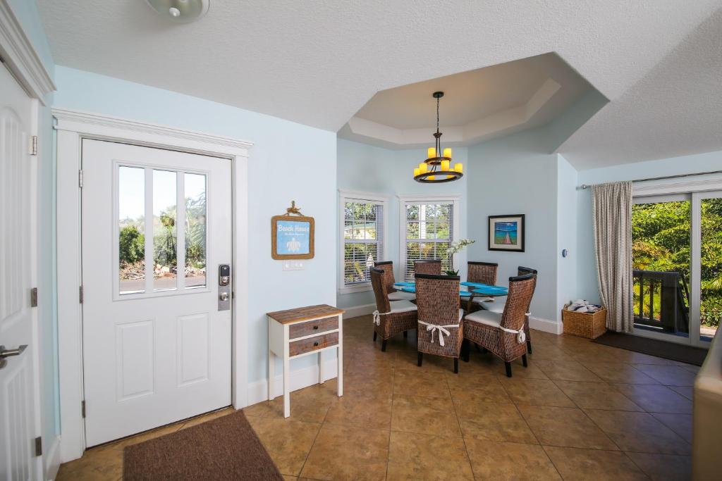 Starfish Isle by Beach Retreats photo 1