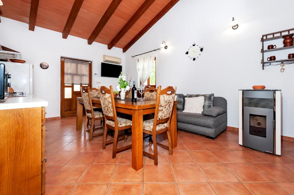 House Ulika photo 4