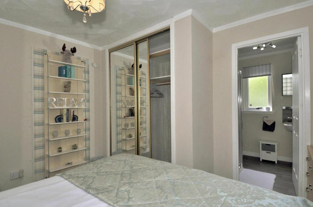 The Bridge Suite
