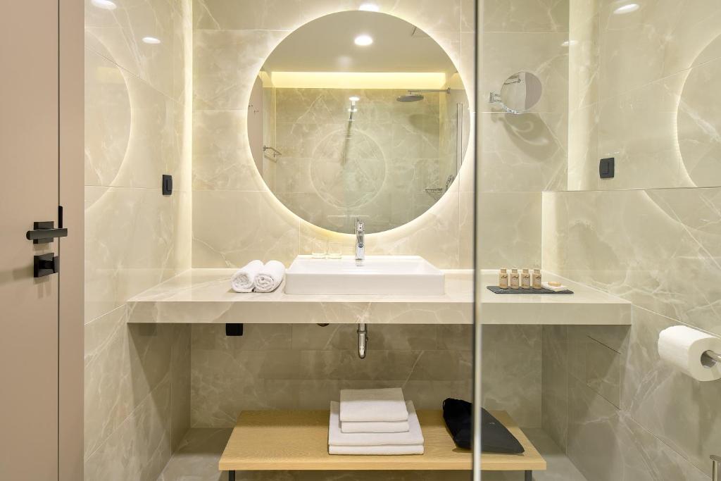 Boutique Hotel Porto Room Type - Suite with Balcony