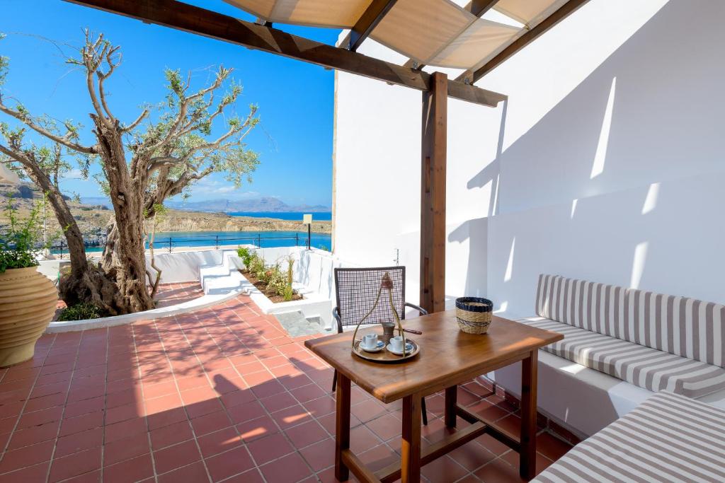Maris Lindos Suites & Apartments photo 2