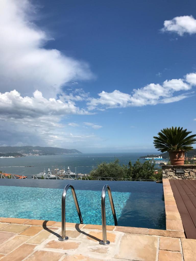 Miramare Apartments&Suites photo 2