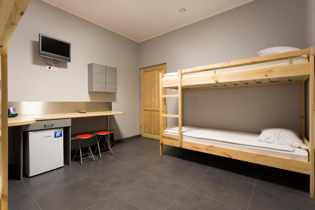 Четырехместный (Четырехместный номер с общей ванной комнатой), Hostel Siennicka