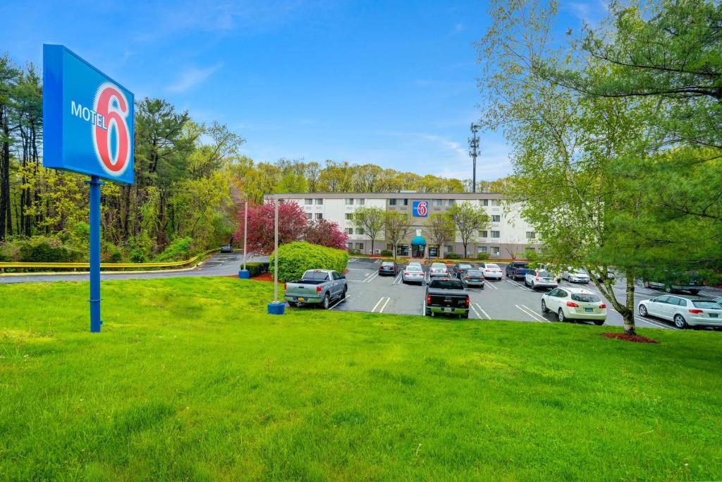 Motel 6 Milford, CT image