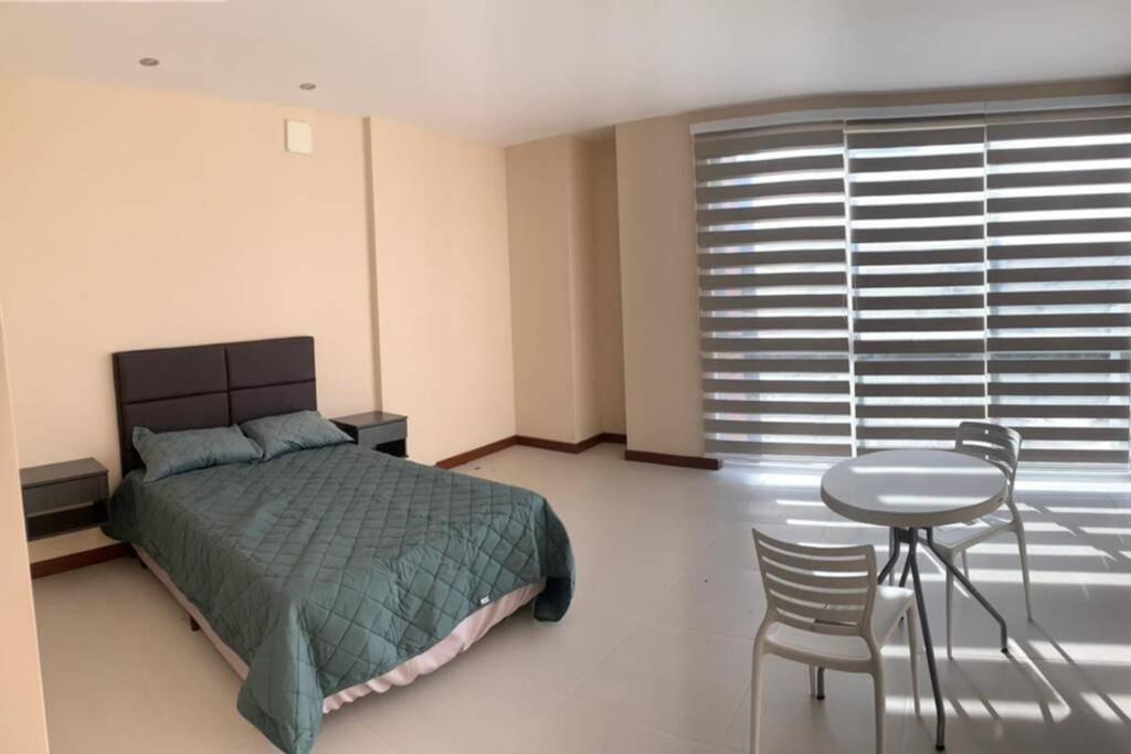 Lujoso apartamento en zona exclusiva! photo 4