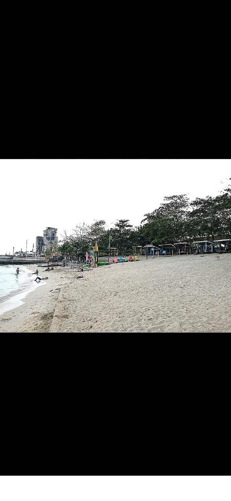 Mactan Newtown Deluxe Island Breeze photo 1