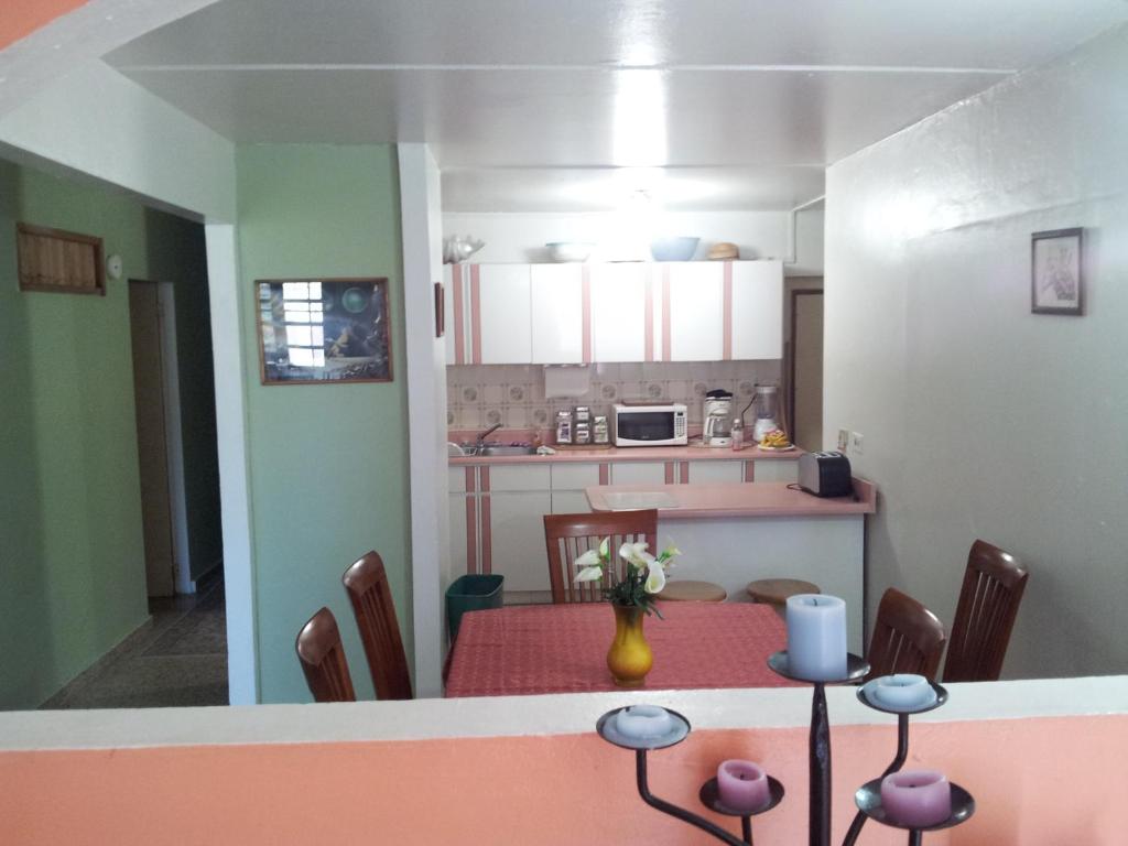 Safe Quiet Apartments Near Airport photo 1