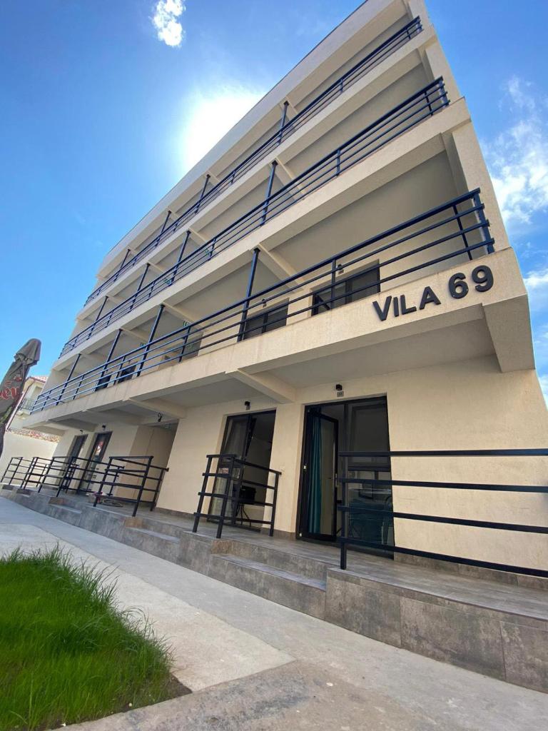Vila 69 photo 1