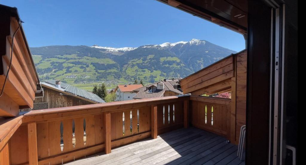 Mountain Penthouse Top 8 & 9 photo 3
