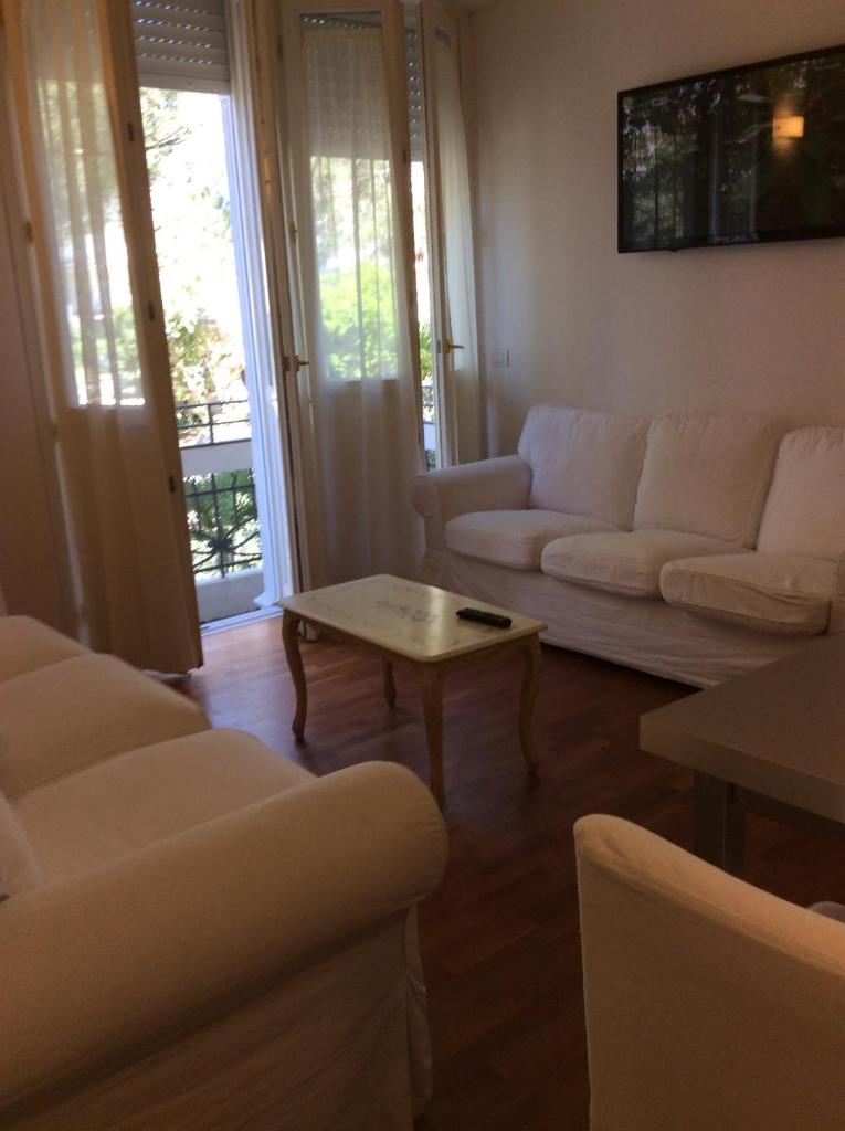 Residenza Grand Hotel Riccione - Tap to explore photos