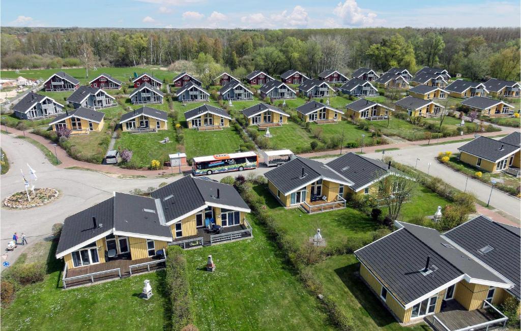 Beautiful Home In Rechlin With 2 Bedrooms, Sauna And Wifi photo 3