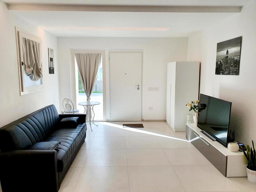 "Suite 19" photo 3