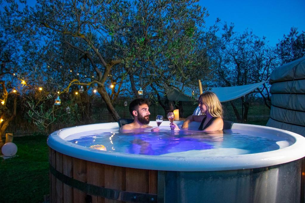 2 CUORI E 1 YURTA Glamping in Tuscany - Adults Only photo 1
