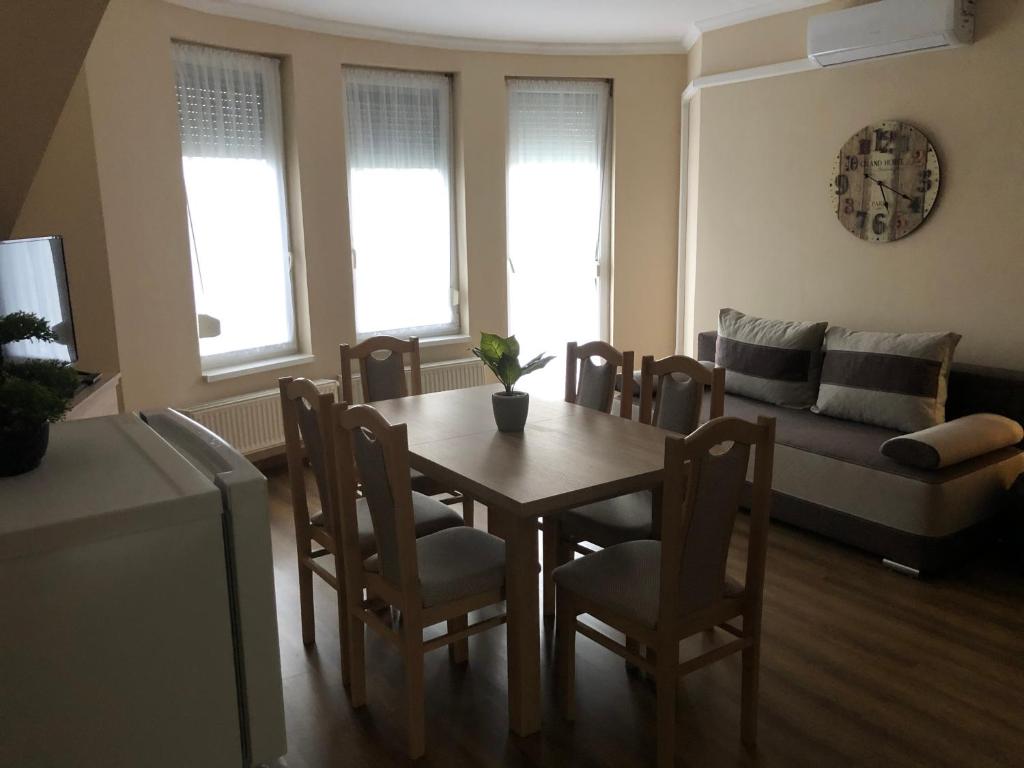 Апартаменты (Апартаменты с 2 спальнями), Alina apartmanok