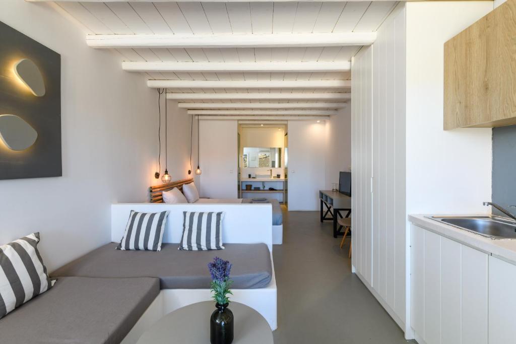 Ultramare Superior Suites with Seaview - Tap to explore photos