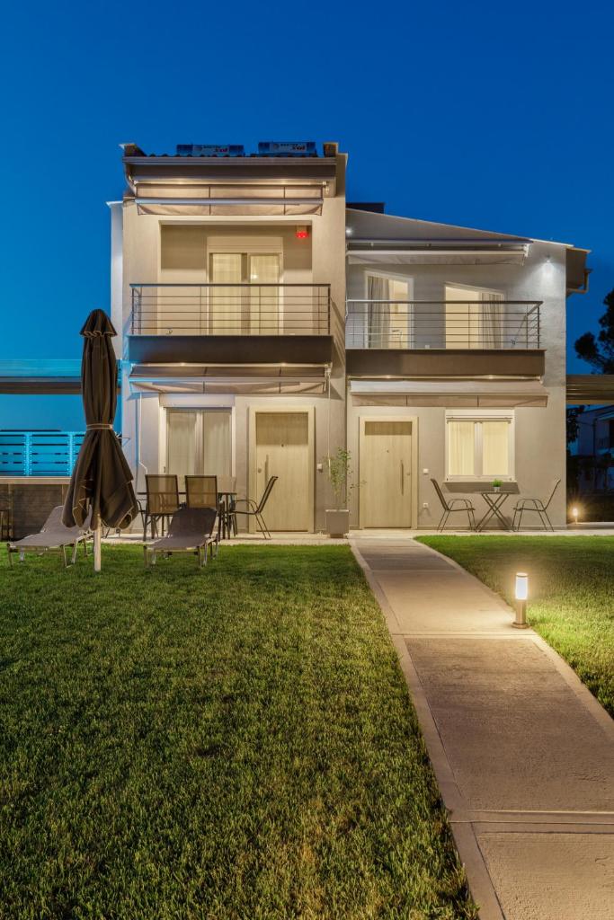 V Luxury Apartments Posidi photo 1