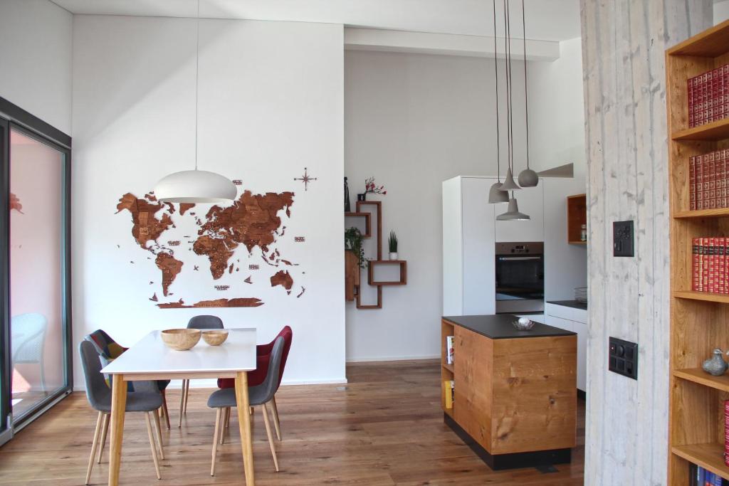 3,5 Zimmer Dachwohnung: Modern, komfortabel, zentral, mit Bergsicht photo 1