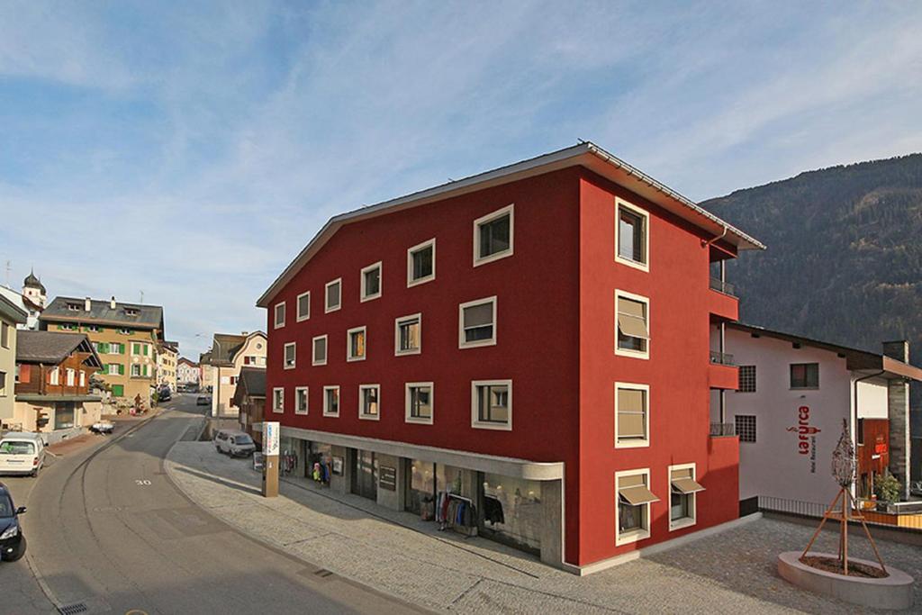 3,5 Zimmer Dachwohnung: Modern, komfortabel, zentral, mit Bergsicht photo 3
