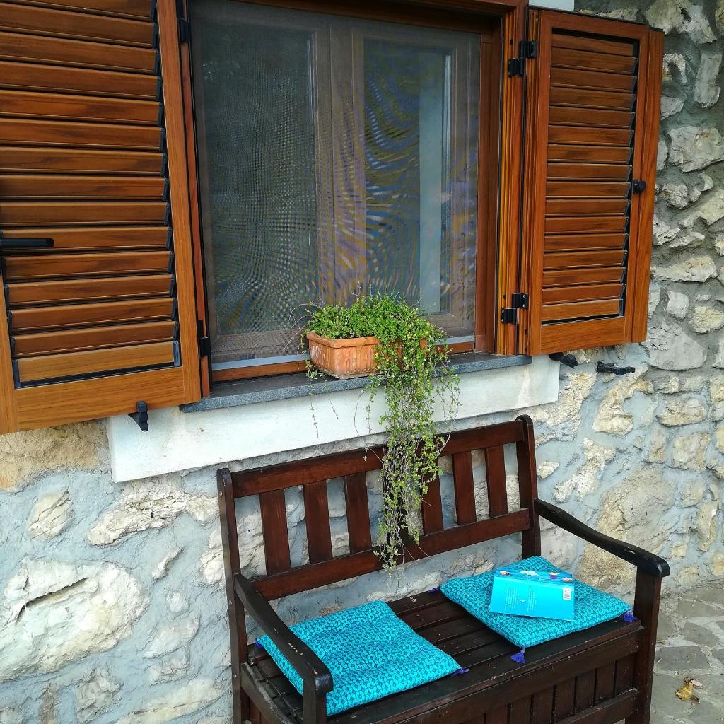 La Mandra, cottage tra gli ulivi - Tap to explore photos