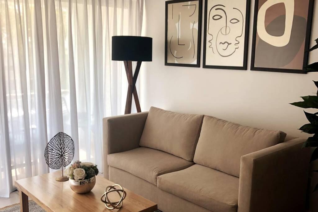 Modern Decor Apartment near ocean photo 2