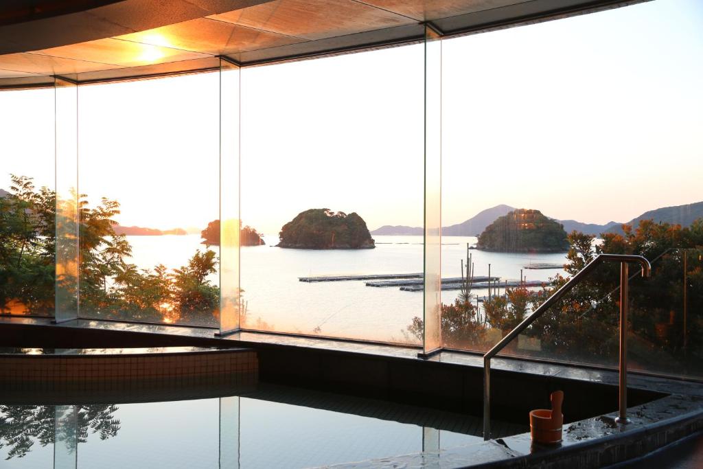 Toba Grand Hotel photo 4