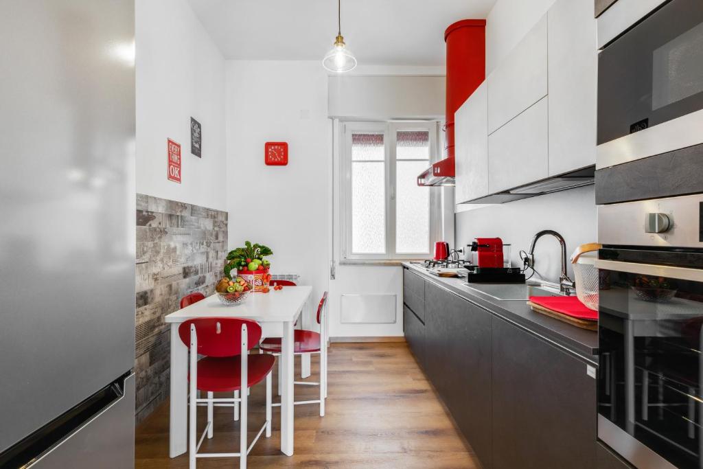 Residenza dei Poeti - Roomy and Modern Flat photo 4