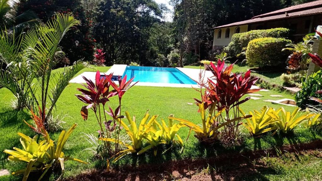 Belíssima Casa Sitio em Condomínio na Serra - Paty do Alferes photo 4