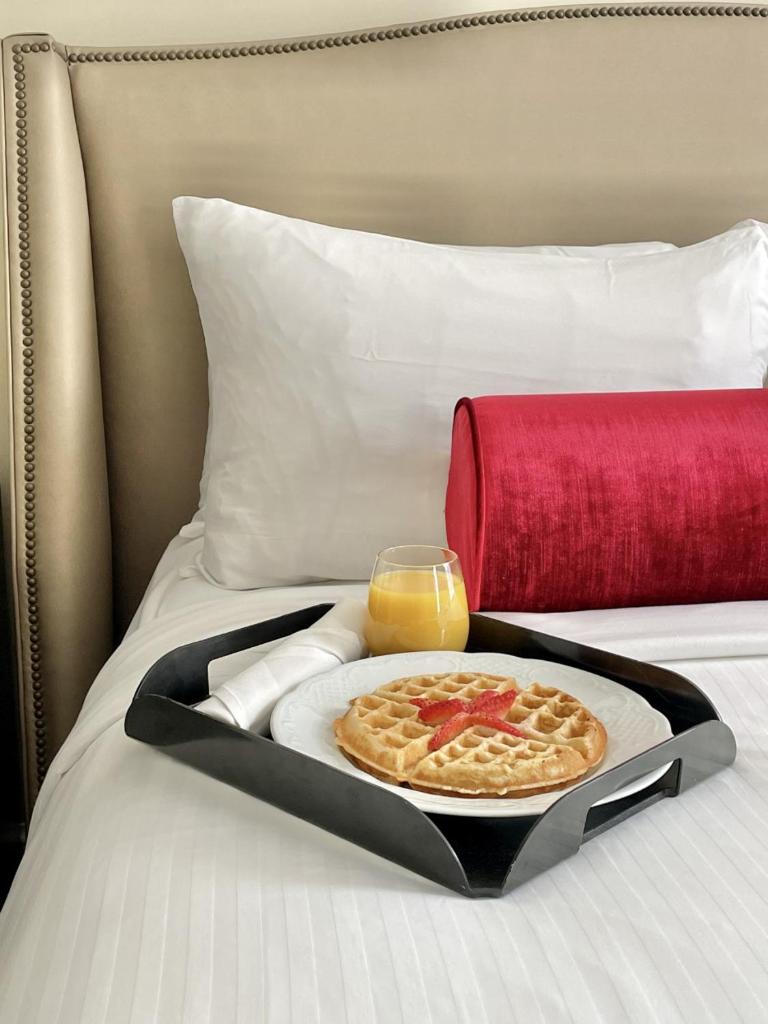 The Henley Park Hotel Room Type - Deluxe King Room