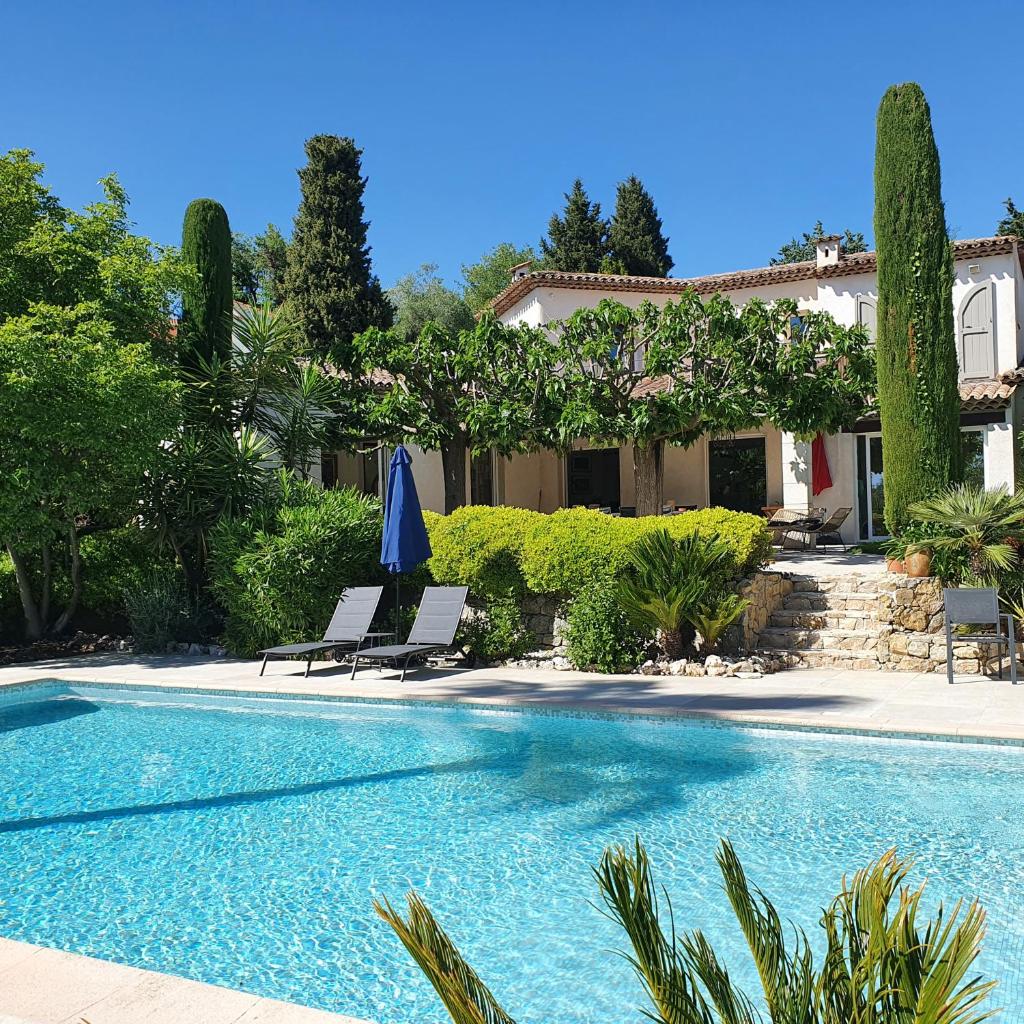 Le Domaine des Mûriers - charme, chic, calme en Provence Côte d'Azur photo 1