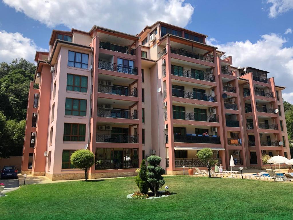 Sunrise apartment Golden Sands photo 1