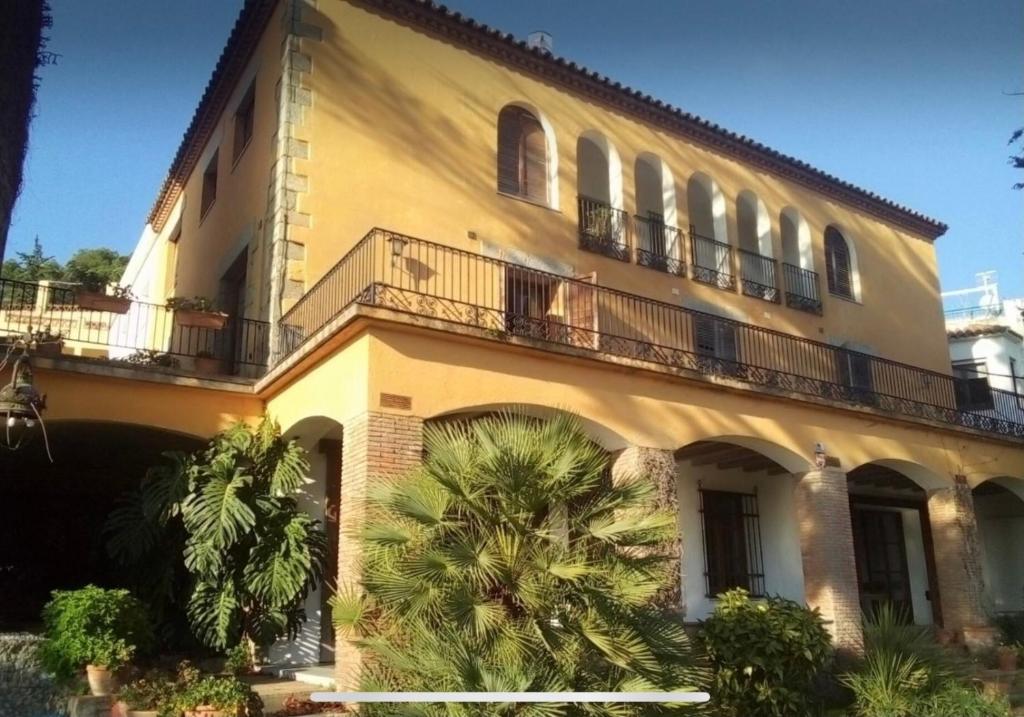 Medieval tower & villa by the sea photo 2