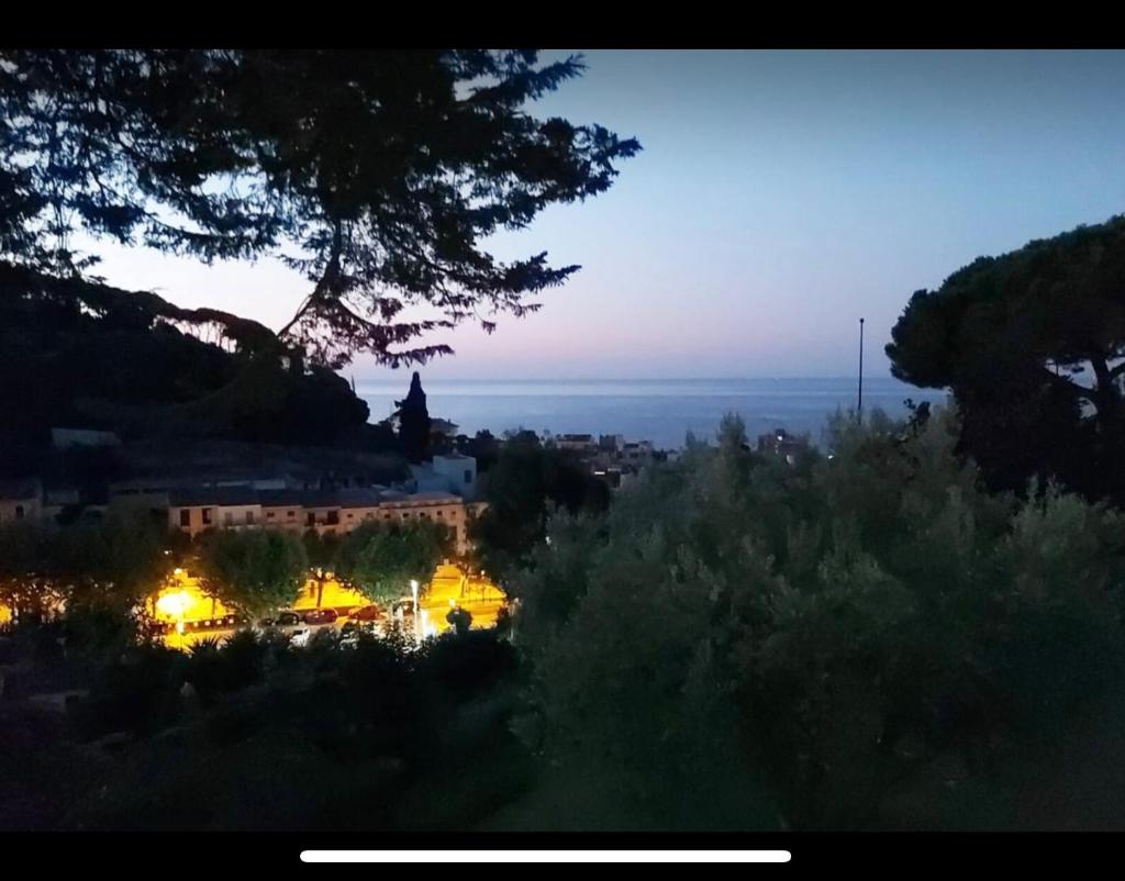 Medieval tower & villa by the sea photo 4