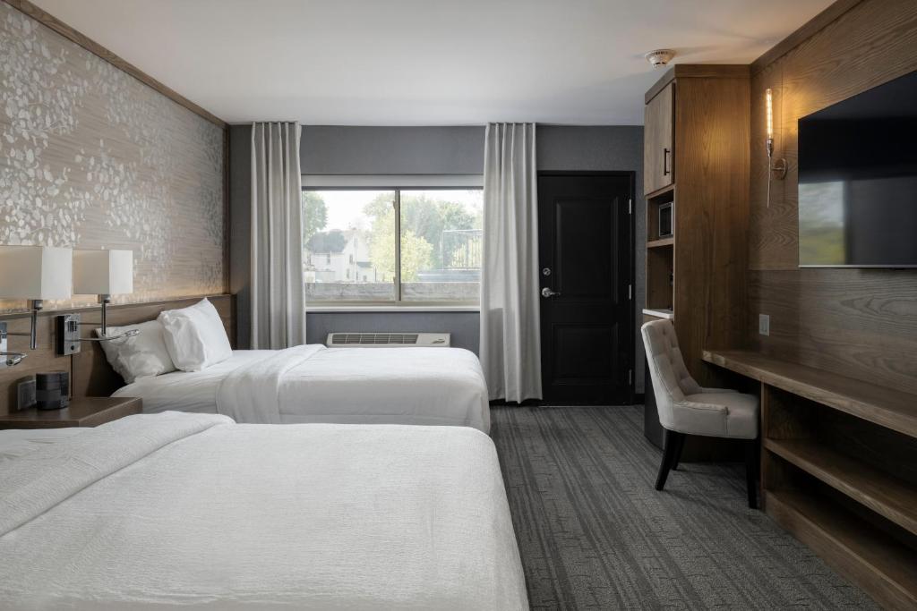 voco - The Cadence, an IHG Hotel photo 2