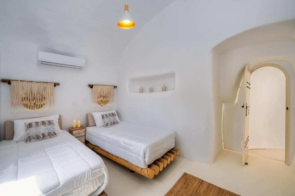 Mystagoge cave pool/jacuzzi, cellar and hammam photo 4