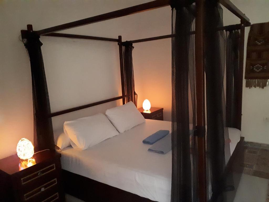 Arabian Nights Pyramids Guesthouse - Tap to explore photos