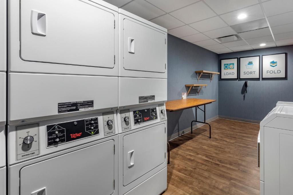 Staybridge Suites Grand Prairie Near Epic Central, an IHG Hotel photo 3