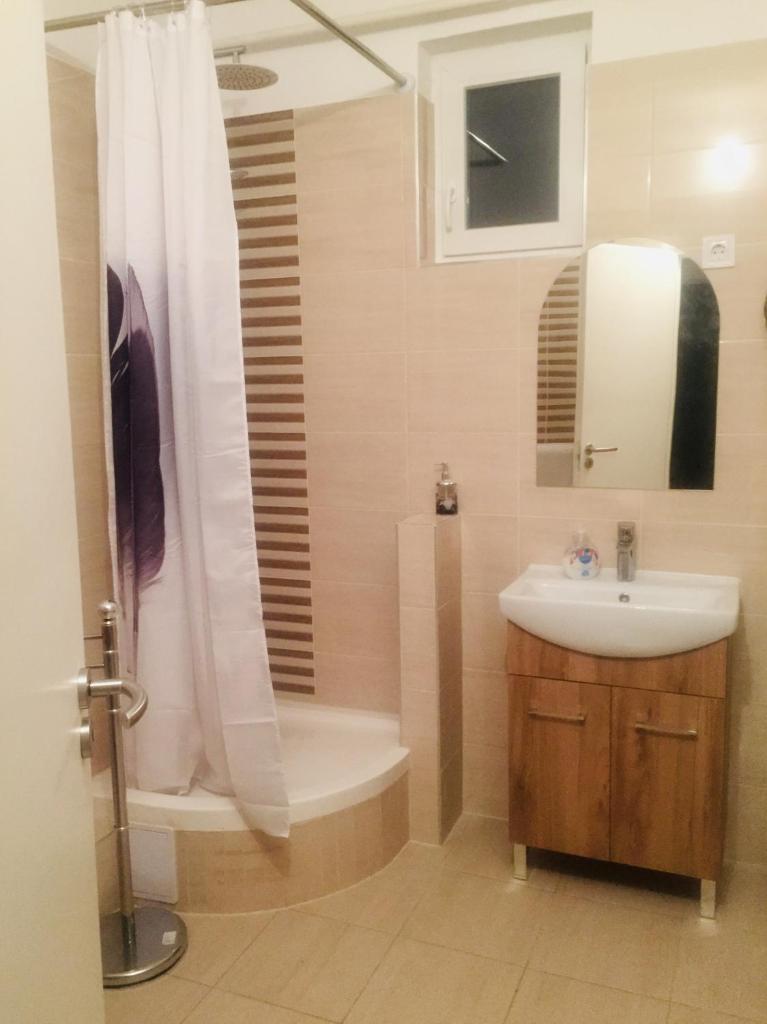 Lelle-kert Apartman 02 photo 4