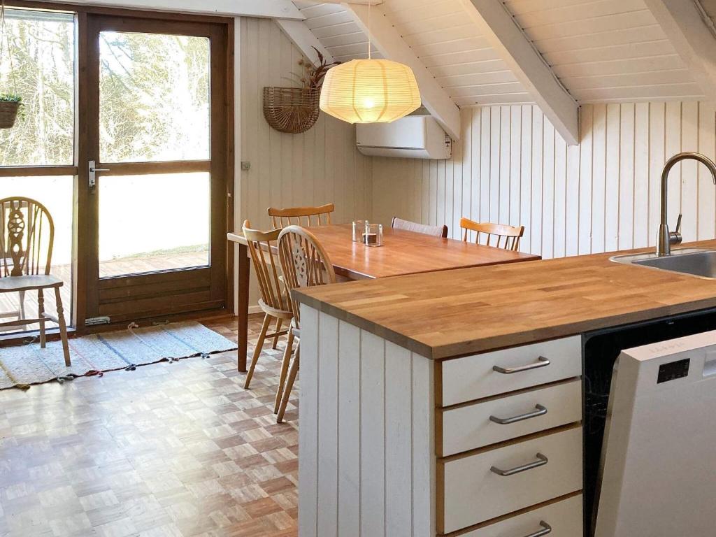 6 person holiday home in Thisted photo 4