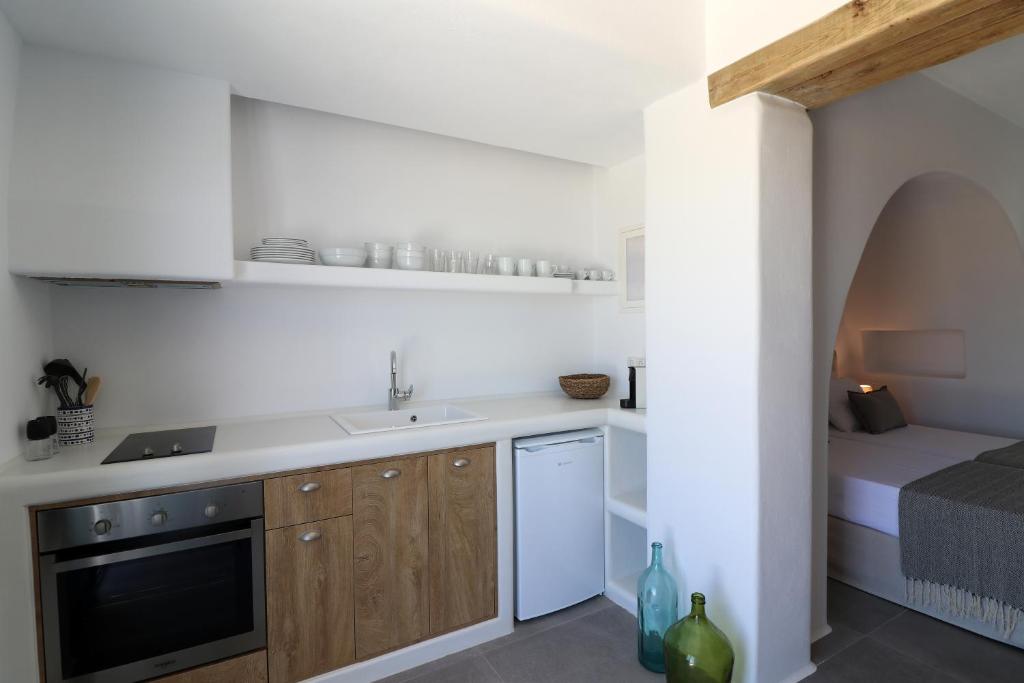 Номер (Premium Two-Bedroom House with Sea View-Split Level), Archon Seaside Retreat