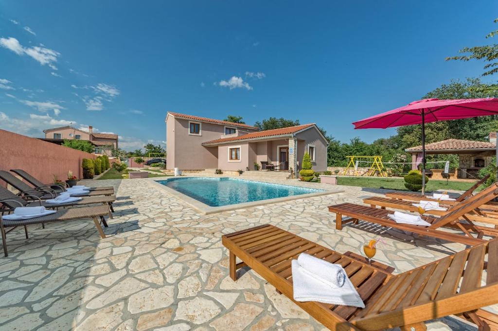 Villa Klaudia photo 2